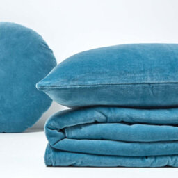 Homescapes Blue Velvet Quilted Throw, 125 X 150 Cm - thumbnail 5
