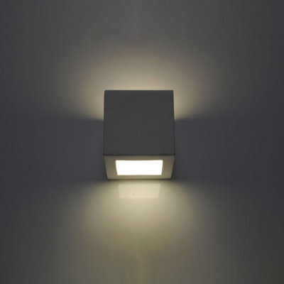 Luminosa Lighting Luminosa 1 Light Ceramic Flush Wall Light White, E27 - image 1