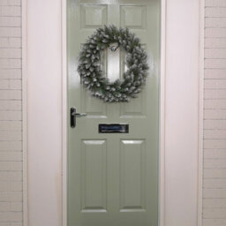 Samuel Alexander 60Cm Snow Tip Christmas Wreath With 160 Bullet Tips - thumbnail 2