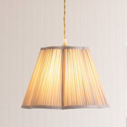 Valuelights Loralei Light Grey Large Pleated Faux Silk Scalloped Easy Fit Lamp Shade (D)35.5Cm - thumbnail 3