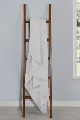 Smart Living Luxurious Zig-Zag Polyester Bedspread - Soft, Stylish, And Durable - image 1