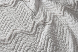 Smart Living Luxurious Zig-Zag Polyester Bedspread - Soft, Stylish, And Durable - thumbnail 3