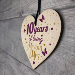 Red Ocean 10 Year Anniversary Gift Wooden Heart Sign Mr And Mrs 10Th Anniversary Plaque Gifts For Him For Her - thumbnail 7
