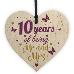 Red Ocean 10 Year Anniversary Gift Wooden Heart Sign Mr And Mrs 10Th Anniversary Plaque Gifts For Him For Her - thumbnail 1