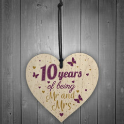 Red Ocean 10 Year Anniversary Gift Wooden Heart Sign Mr And Mrs 10Th Anniversary Plaque Gifts For Him For Her - thumbnail 2