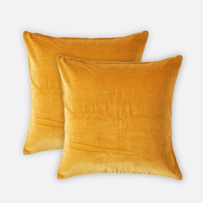 Homescapes Set Of 2 Mustard Velvet Cushion Covers, 40 X 40 Cm - image 1