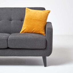 Homescapes Set Of 2 Mustard Velvet Cushion Covers, 40 X 40 Cm - thumbnail 4