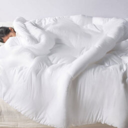 Oxford Homeware 15 Tog Single Duvet 135X200 Cm Hollowfibre Winter Quilt Breathable Hypoallergenic Cover - thumbnail 7