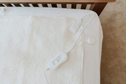 Schallen Premium Comfort Fleece Electric Heated Blanket With Remote Control &  3 Heat Settings- King - thumbnail 7