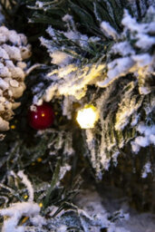 Christmas Tree World The Pre-Lit Connectable 270Cm Snowy Alpine Garland - thumbnail 6
