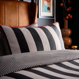 Laurence Llewelyn-Bowen Festivo Circus Stripe Striped 200 Thread Count Cotton Black Duvet Cover Set - thumbnail 2