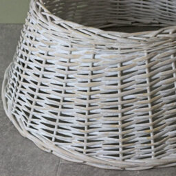 Handmade Wicker Willow Rattan Tree Skirt Natural White Wash Grey Christmas Tree Festive Xmas Stand Base Basket Cover 58Cm - thumbnail 3