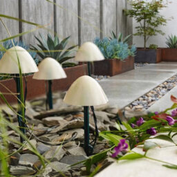 Star Supplies Solar Mushroom Pathway Lights Warm White Pearl Caps 10 Led 2M Lit Length - thumbnail 2