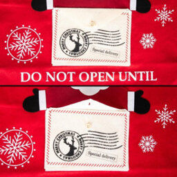 Shatchi Red Felt Christmas Sack Do Not Open Fun, Secretive Holiday Gift Bag - thumbnail 5