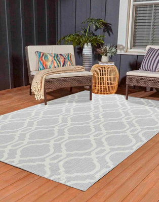 Modern Quatrefoil Design Outdoor-Indoor Rugs Silver 120X170 Cm