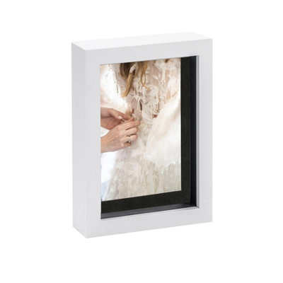 "Nicola Spring 5 X 7"" Photo Frame - White/black Mount - 3D Photo Frame Picture Frame Box Portrait Display Case (20 X 15Cm)" - image 1