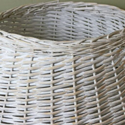 Handmade Wicker Willow Rattan Tree Skirt Natural White Wash Grey Christmas Tree Festive Xmas Stand Base Basket Cover 58Cm - thumbnail 4