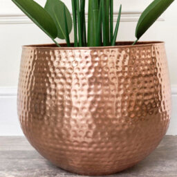 Melody Maison Large Copper Hammered Metal Planter - thumbnail 3
