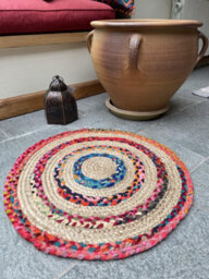 Second Nature Online Fiesta Round Rug Jute Hand Woven With Recycled Fabric / 60 Cm Diameter - thumbnail 8