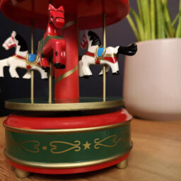 Samuel Alexander 18Cm Wind Up Musical Carousel Indoor Christmas Decoration - thumbnail 5