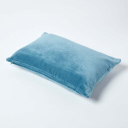 Homescapes Blue Velvet Rectangular Cushion Cover, 30 X 50 Cm - thumbnail 3