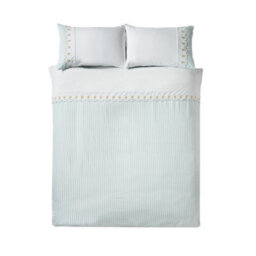 Catherine Lansfield Embroidered Daisy Soft Touch Single Duvet Cover Set With Pillowcase Sage Green - thumbnail 4