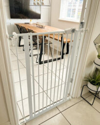 Safetots Extra Tall Metal Safety Gate Pressure Fit, 100.8Cm - 108.4Cm, White, 104Cm In Height, Extra Tall Baby Gate - thumbnail 8