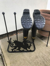 Poppy Forge 2 Pair Boot Rack - Welsh Dragon - Steel - L30.4 X W38 X H48.3 Cm - Black