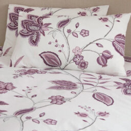 Dreams & Drapes Samira Richly Illustrated Floral Print Plum Duvet Cover Set - thumbnail 4