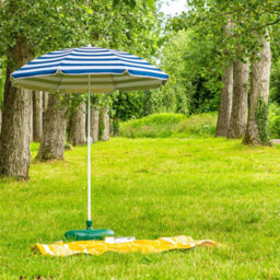Harbour Housewares Metal Beach Parasol & Base Set - 1.74 X 1.93M - Blue Stripe/green - thumbnail 5