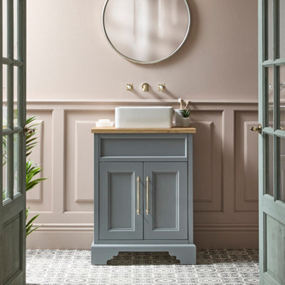 Homestylestore Light Grey And Oak 645mm Bathroom Vanity Unit With Square Countertop Basin And Brushed Brass T Bar Handles - image 1