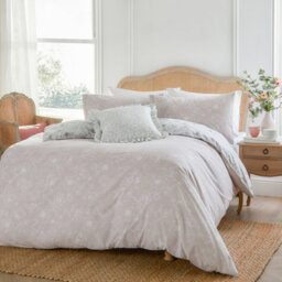 Wylder Bella Reversible Floral Duvet Cover Set, Super King, Pink - thumbnail 2