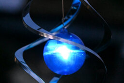 Home 2 Garden Modern Solar Nova Wind Spinner - thumbnail 6