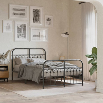 Berkfield Metal Bed Frame Without Mattress With Footboard Black 120X200Cm - image 1