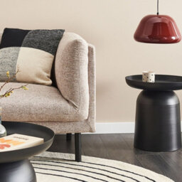 Wyld And Coco Novahome Geometric Black Metal Side Table With Raised Edge, Compact Round (W45 X D45 X H46Cm) - thumbnail 2