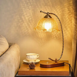 Living And Home 46Cm H E27 Bulb Base Flower-Shaped Glass Table Lamp Table Light With Button Switch - thumbnail 5