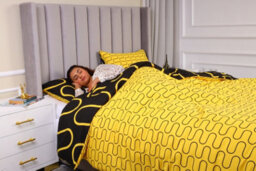 Ameha Print Duvet Cover With Matching Pillowcase 3 Piece Set Black & Ochre Wave Pattern Design Super King 260X220Cm - thumbnail 9