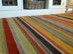 Second Nature Online Ooty Kilim Rug Handmade In Rich Wool Multi Colour Stripes / 75 Cm X 120 Cm - thumbnail 3