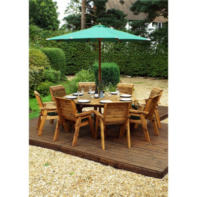 Marlborough Traditional Eight Seater Circular Table Set With 8 X Green Chair Cushion, 1X Green Parasol & Base & 1 X Cushion Storage Bag - image 1