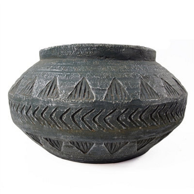 Leaf 21Cm X 40Cm Large Grey Gliese Triangle Planter - image 1