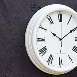 Primrose Outdoor Garden Clock Antique White Perfect Time Radio Controlled 38Cm - thumbnail 3