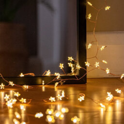 720 Warm White Led Micro Star Garland Fairy Lights 22M Plug In Indoor And Outdoor Use