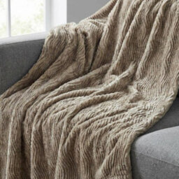 Garden Greatness Aurelle Mocha Faux Fur Statement Throw - thumbnail 2