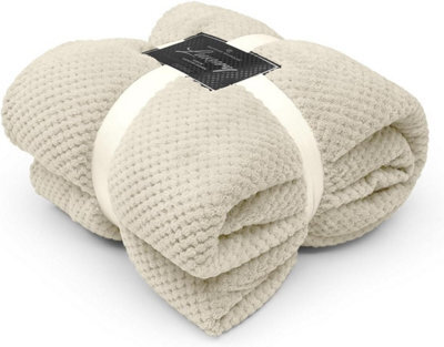 Gc Gaveno Cavailia Fluffy Pop Throw 150X200Cm Cream Lightweight Honeycomb Blanket For Bed Settee Throws For Sofas Couch Chair - image 1