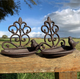 Selections Conwy Cast Iron Wall Mounted Bird Feeder (Set Of 2) - thumbnail 1