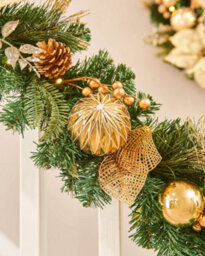 Werchristmas Cream And Gold Pre-Lit Decorated Garland 9 Ft - thumbnail 6