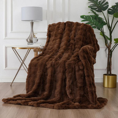 Rapport Home Luxury 3D Fur Polyester Blanket Soft & Cosy (150X200Cm)