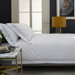 The Lyndon Company Boutique Hotel Hampstead 200 Thread Count Cotton Duvet Cover Set - thumbnail 2