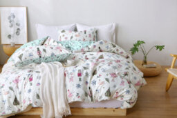 Lazzaro Christmas Single Duvet Cover Set, Reversible Girl & Ribbon Print Bedding With Zipper Closure & Corner Ties - thumbnail 6