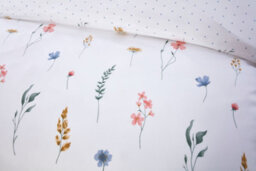 Rapport Home Pressed Flowers Microfibre Reversible Duvet Cover Set With Pillowcase - thumbnail 2